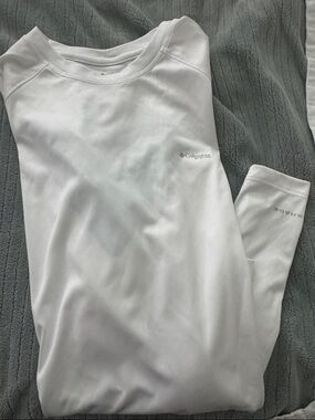 Columbia White Performance Long Sleeve  sun shirt